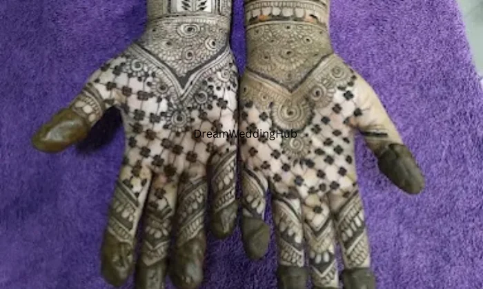 Krisha Makeup  Mehandi Artist